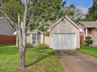 45 Lamplighter Rd, Pearl, MS 39208