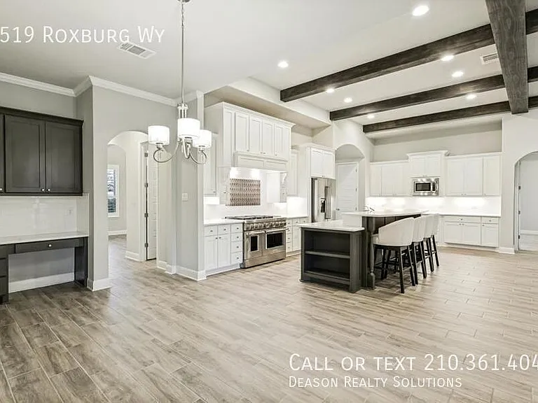 1519 Roxburg Way — Photo 18