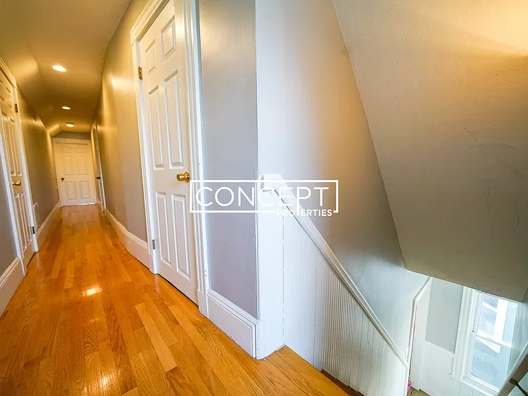 122 Calumet St — Photo 21