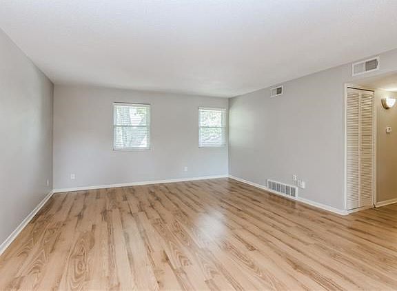 2nd image of 6218 Robinson St APT 3