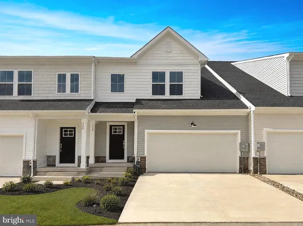558 Arrowgrass Ln, New Castle, DE 19720