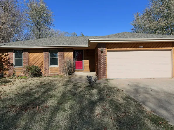4323 W Enyart St, Battlefield, MO 65619