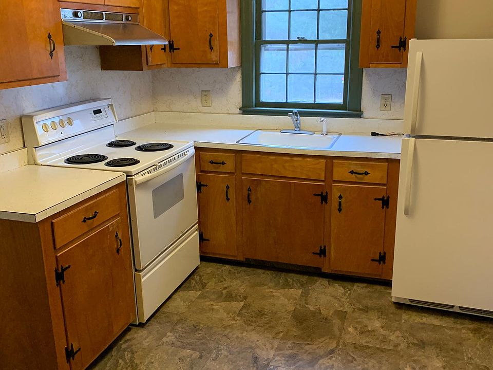 2nd image of 214 Providence Rd #214