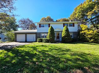 4257 Overlook Dr, Jamesville, NY 13078