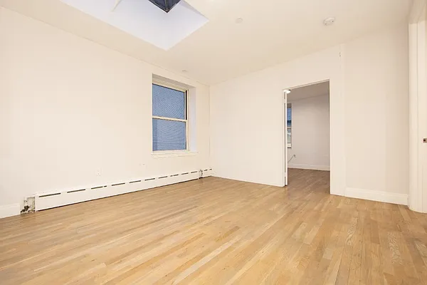 Rented by Living New York | media 13