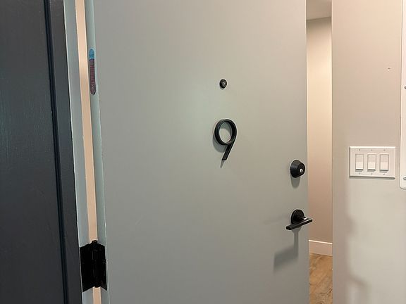 2nd image of 400 Scenic Dr S #9