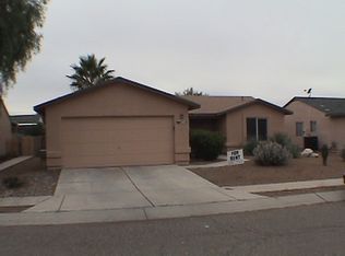 8774 E Squaw Peak Dr, Tucson, AZ 85730