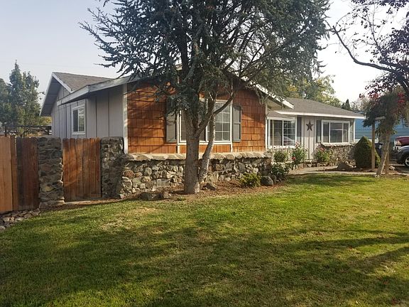 2nd image of 223 Blossom Dr