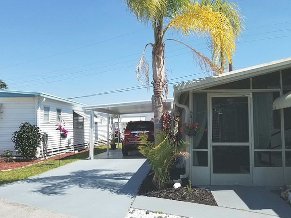 10x34 Lanai.
3 car driveway