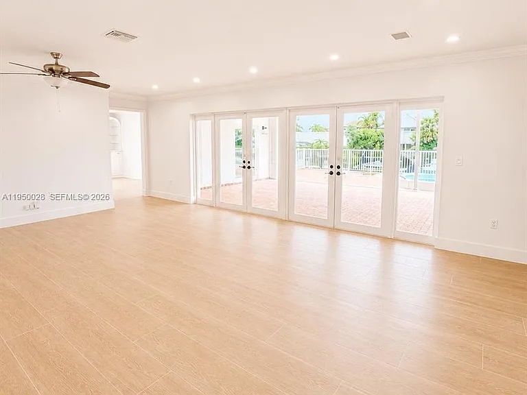 13005 Zambrana St — Photo 3