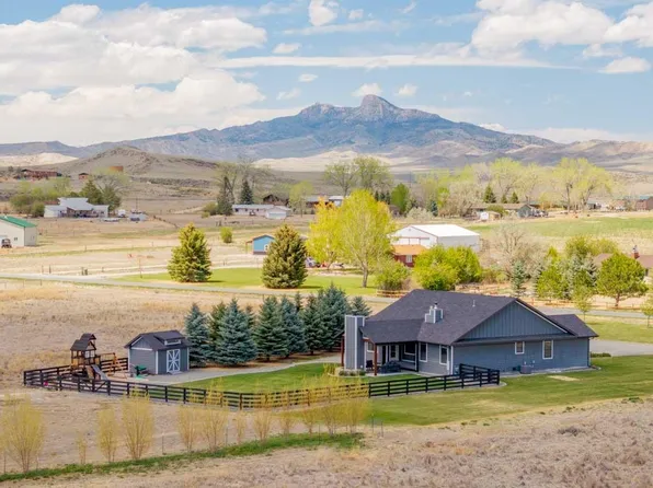 28 Gerber Ln, Cody, WY 82414