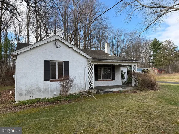 1635 Kumry Rd, Quakertown, PA 18951