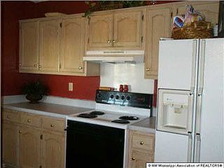 4th image of 6624 Pleasant Acres Dr
