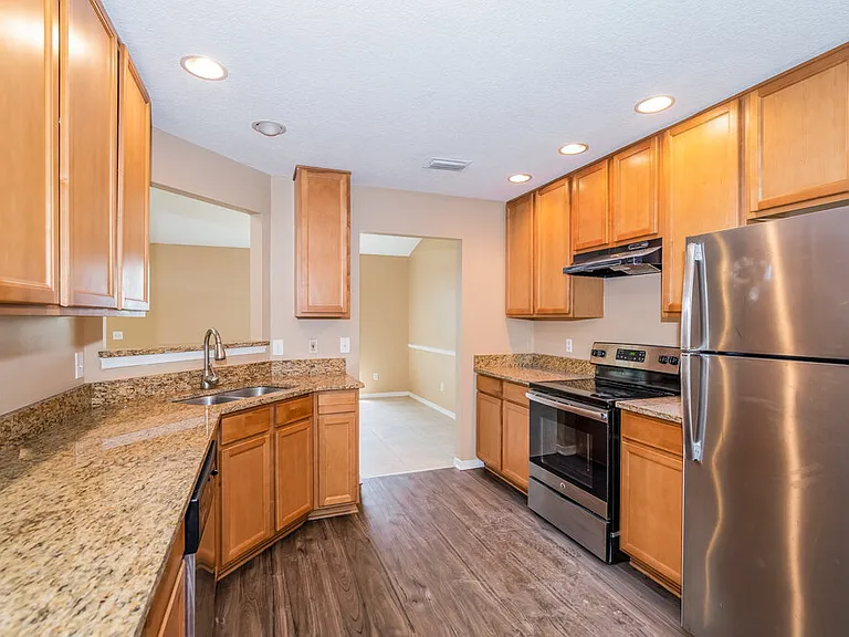 8536 Iron Mill Ct — Photo 14
