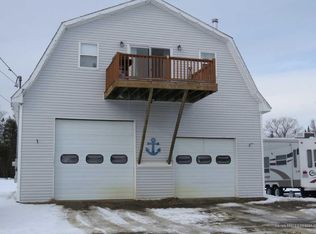 45 Patterson Ln, Levant, ME 04456