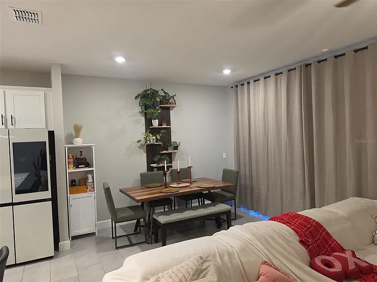 128 Arlington Square Ct — Photo 9