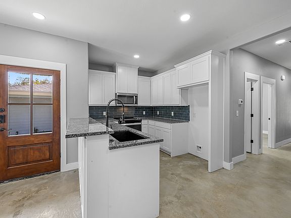 4th image of 1317 S 5th Ave #1319