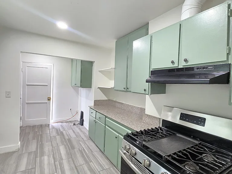 8154 Potter Ave — Photo 3