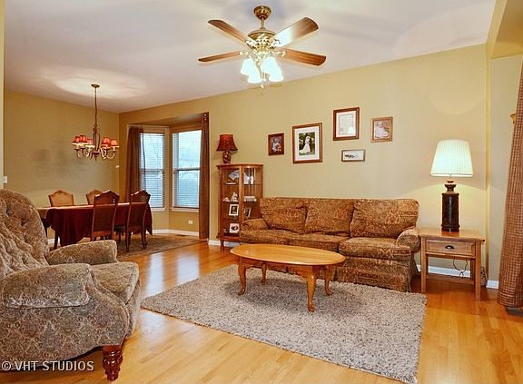 5th image of 1843 Cambridge Ln