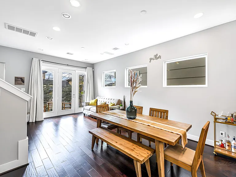 3105 Gillespie St — Photo 13