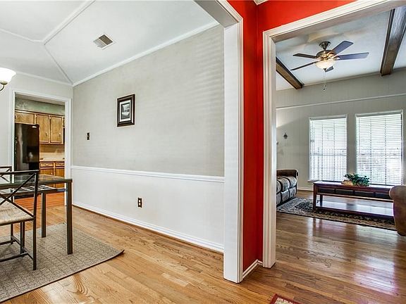 4th image of 1205 Northpark Dr