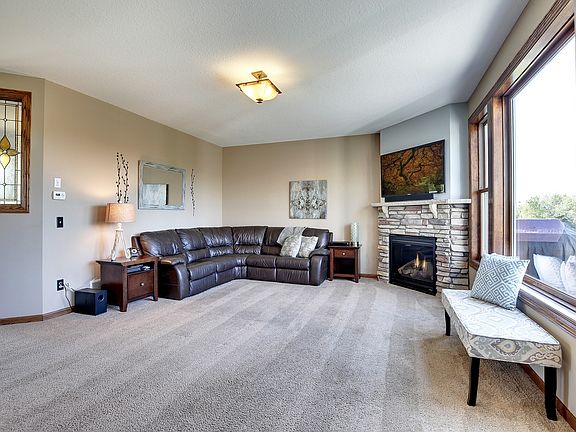 3rd image of 2987 117th Ave NE