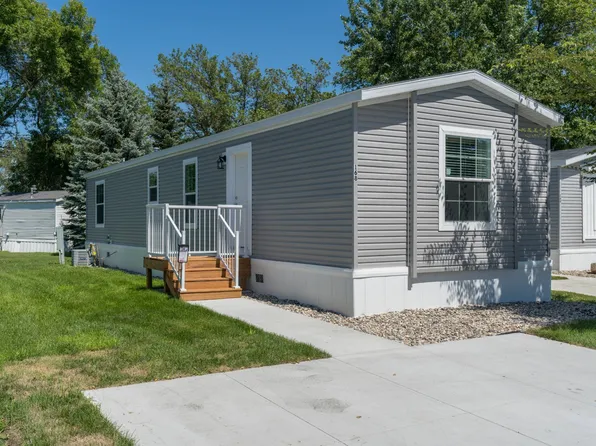 168 Kingsway Dr, Mankato, MN 56003