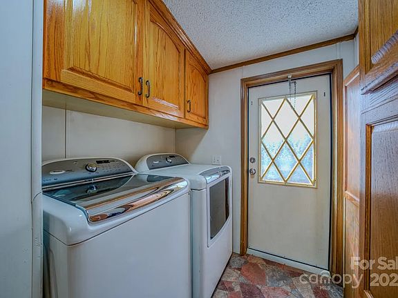 Washer and dryer hook ups