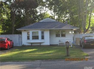 131 Mastic Beach Rd, Mastic Beach, NY 11951