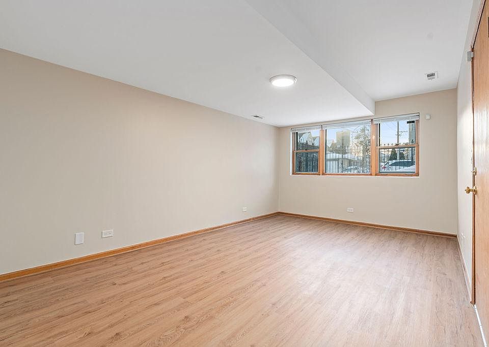 1st image of 2815 N Avers Ave #B