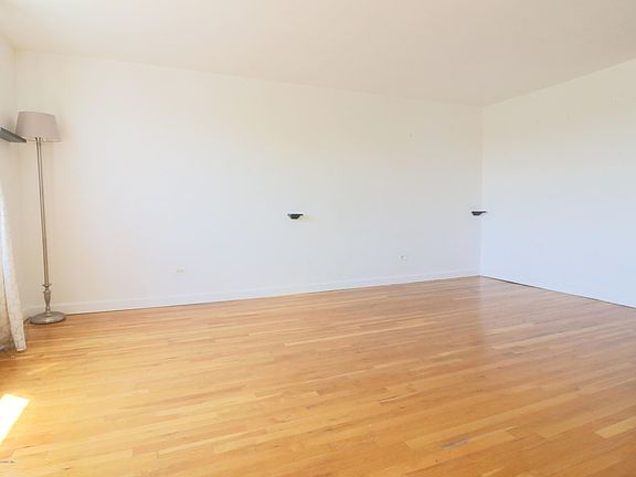4th image of 350 Richmond Ter APT 3V