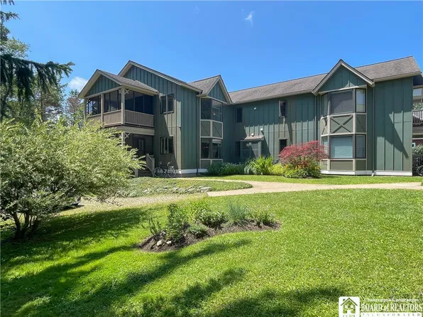 4827 W Lake Rd Unit 11, Mayville, NY 14757