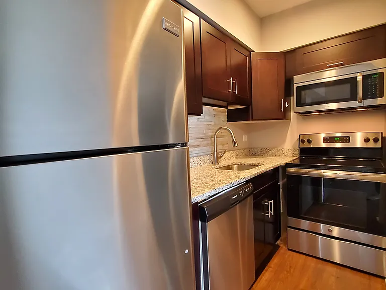 926 Dunlop Ave #308 — Photo 6