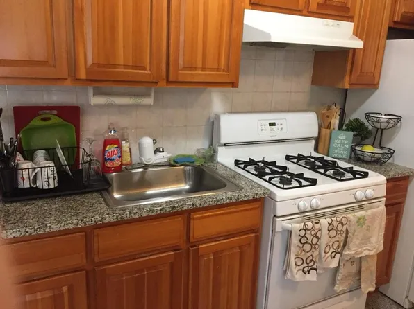 26-68 30th Street image 1 of 12