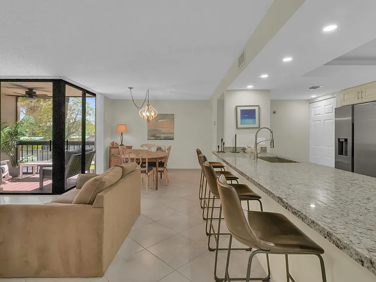 450 Egret Cir #9207 — Photo 17