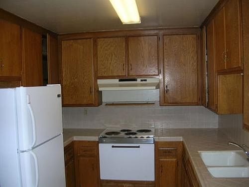 2nd image of 4168 Illinois St APT 2