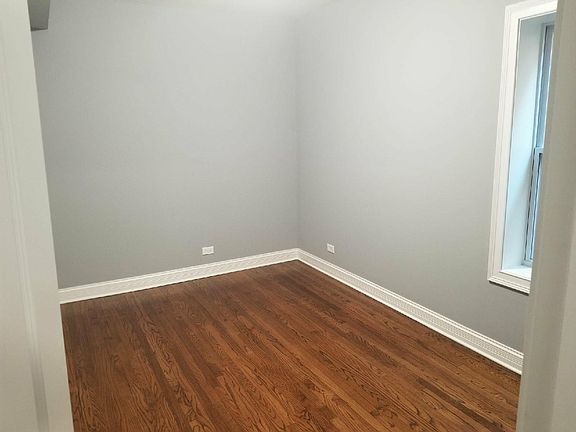 3rd image of 8112 S Maryland Ave