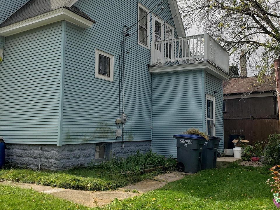 1st image of 924 Clara Ave