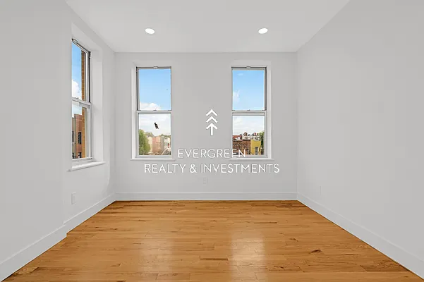 Rented by Evergreen Realty & Investments | media 1