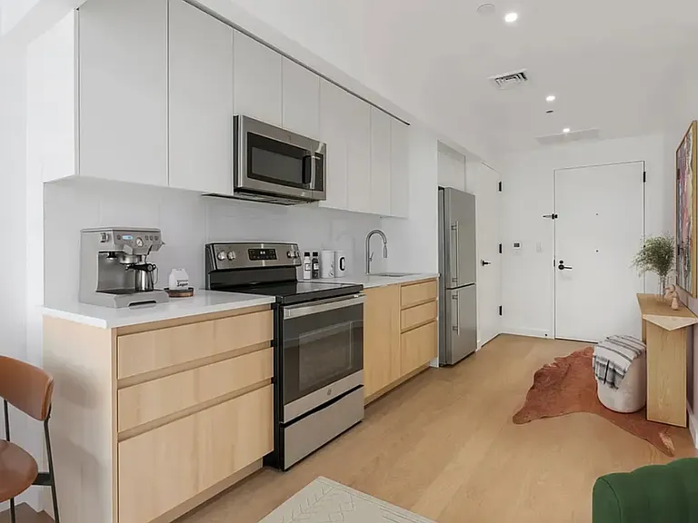 2395 Palisade Ave #304 — Photo 3