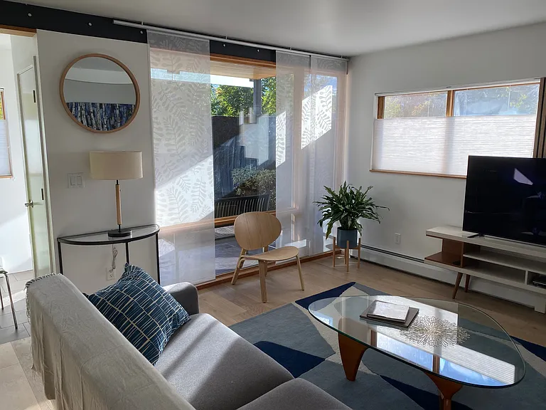 200 E Homestead Dr #B — Photo 4