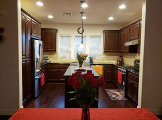 945 Willow Bridge Dr, Folsom, CA 95630
