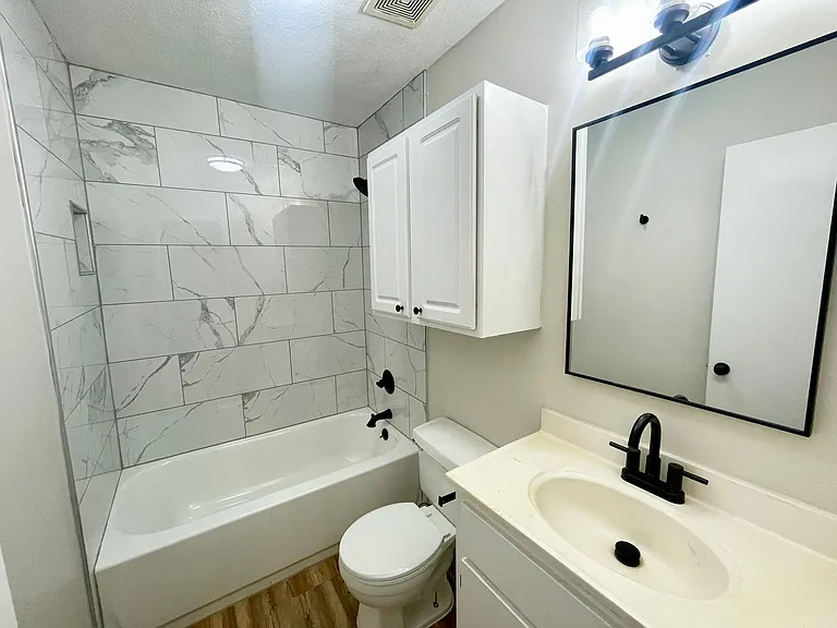 118 Pleasant St — Photo 6