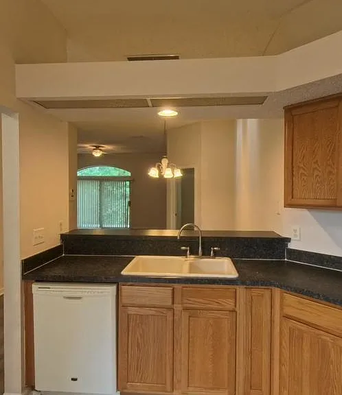 6428 Hannah Stables Dr — Photo 2