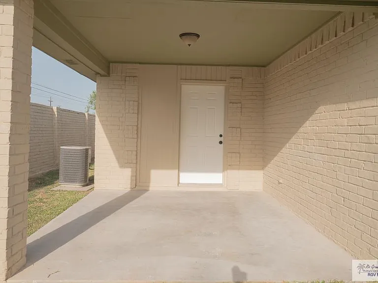 23919 Ellie Ln — Photo 14