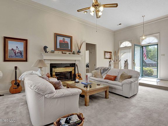 4th image of 7080 Pecan Ln W