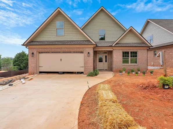 451 Savanna Plains Dr, Spartanburg, SC 29307