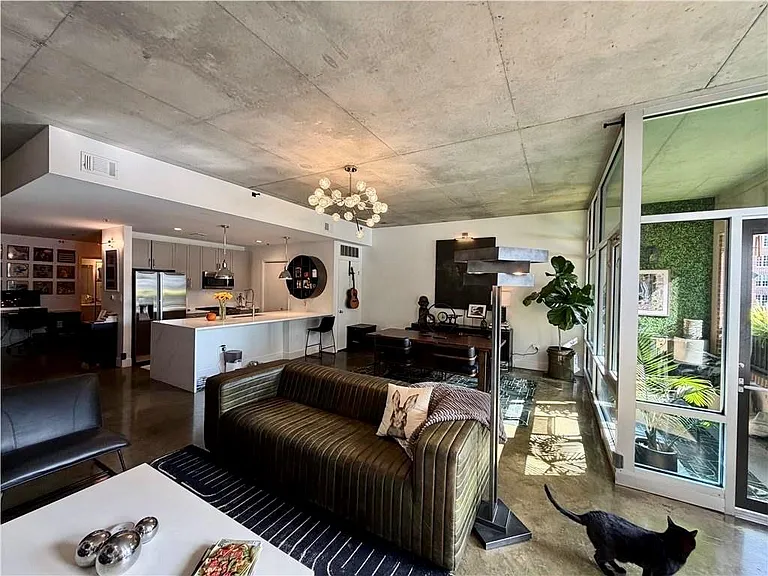 845 Spring St NW #524 — Photo 4