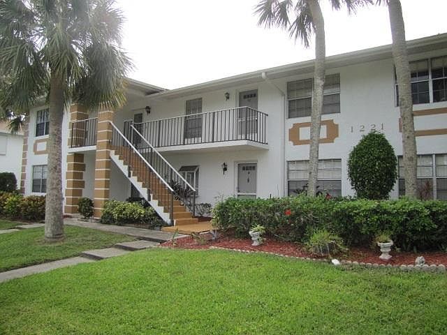 1st image of 1221 S Lakes End Dr APT B2