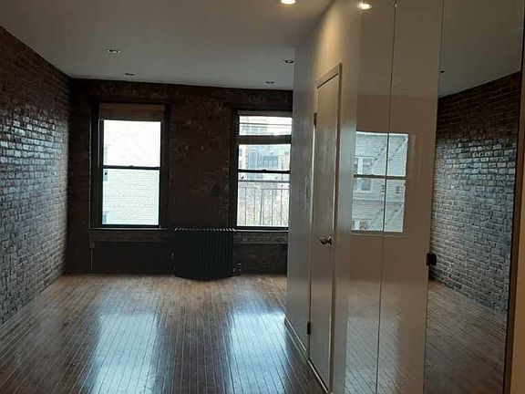 5th image of 52 Macdougal St APT 5A